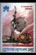 Viaggio in Ungheria 6 - 7 settembre 1996. Il francobollo raffigura l'Arciabbazia di Pannonhalma dedicata a San Martino e la corona regale di Santo Stefano d'Ungheria. In alto, le chiavi decussate sormontate dal triregno, il nome della sede visitata e le date del viaggio; in basso, la scritta Citt del Vaticano ed il valore. Policromo.